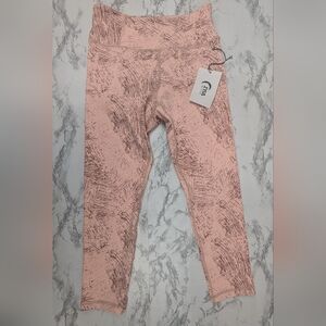 Zyia NWT Size 12-14 YOUTH leggings In Pink With Gold Metallic Details